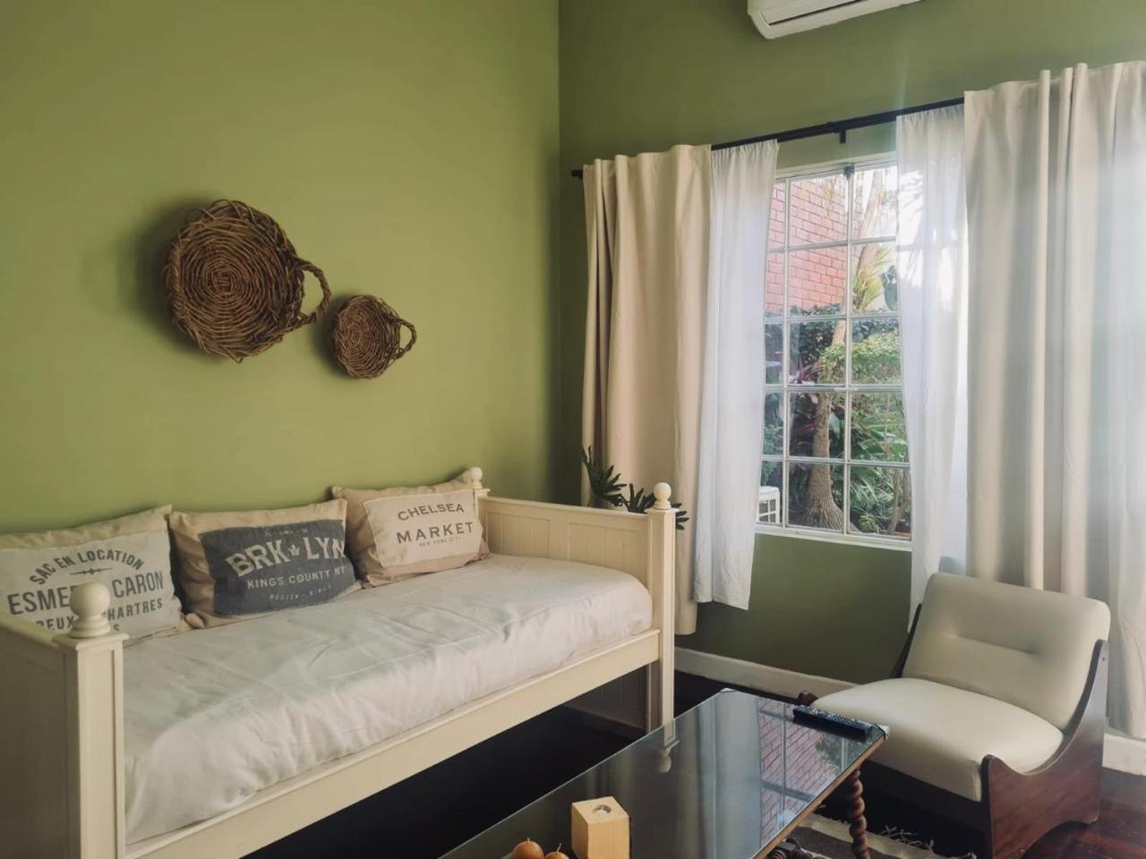 Cálido monoambiente con amplia cocina en Villa Devoto