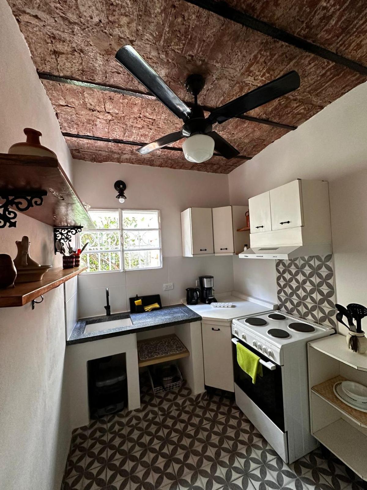 Cálido monoambiente con amplia cocina en Villa Devoto