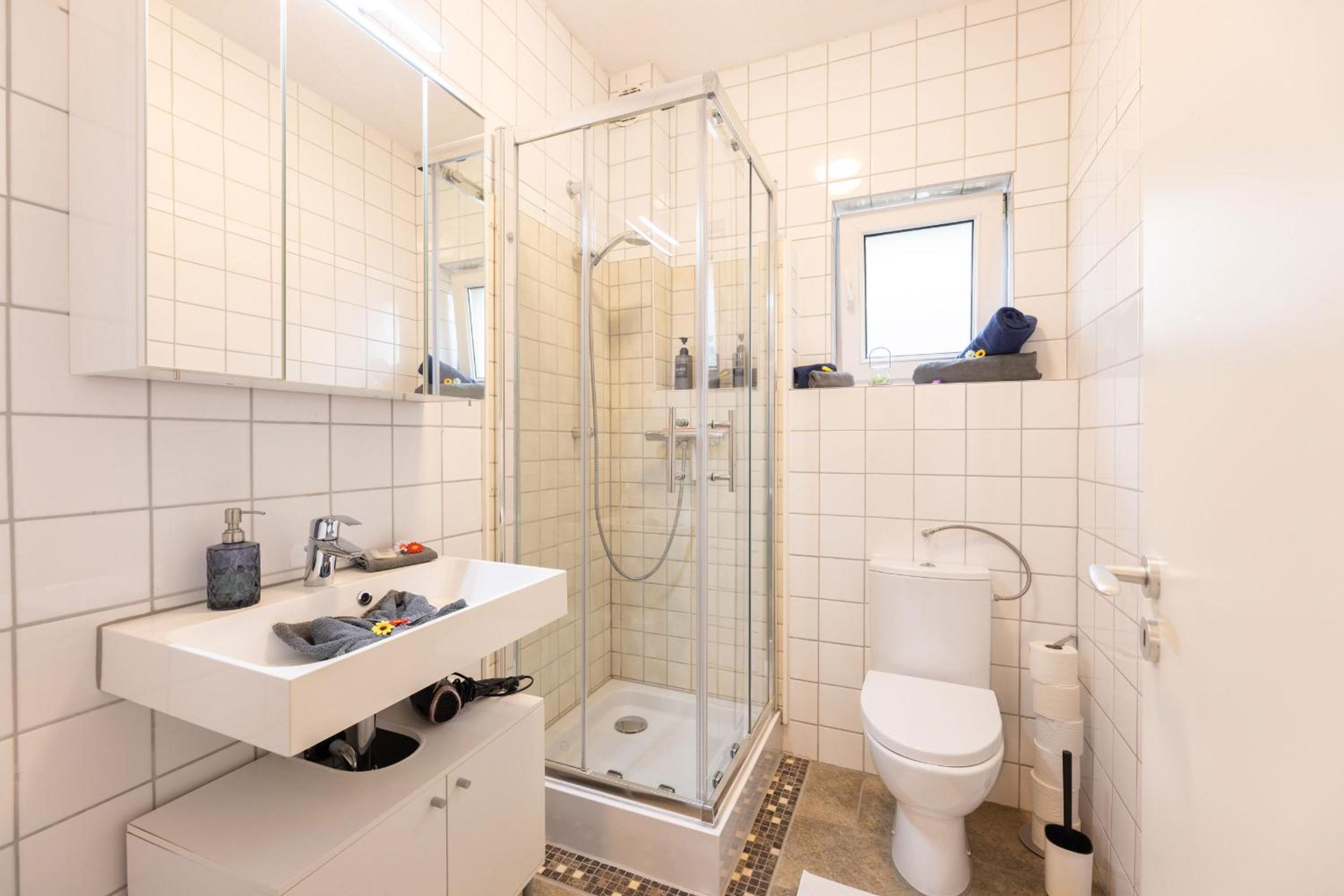 Große 120 qm Ferienwohnung für 6-12 Personen mit Parkplatz nahe Bamberg