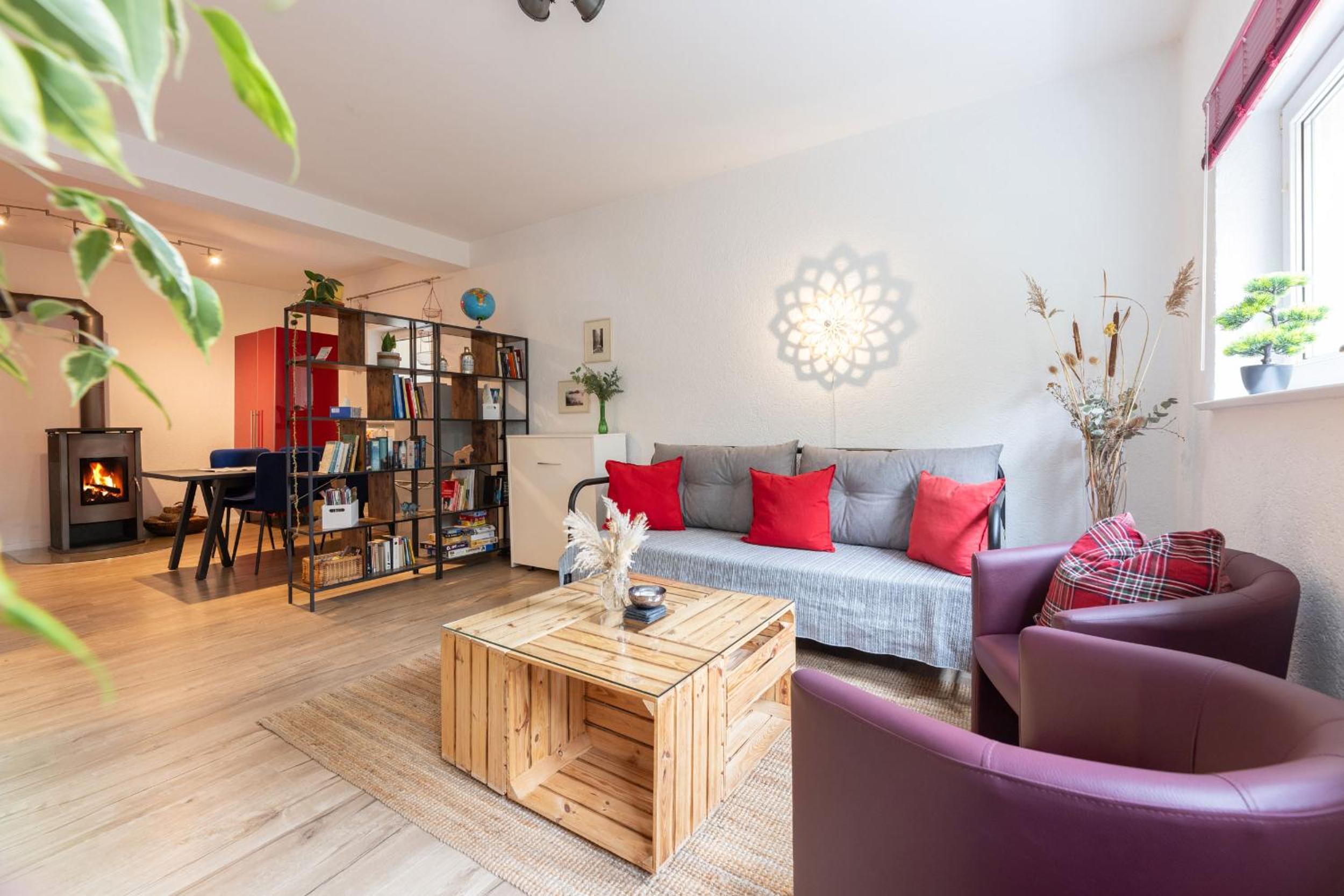 Große 120 qm Ferienwohnung für 6-12 Personen mit Parkplatz nahe Bamberg