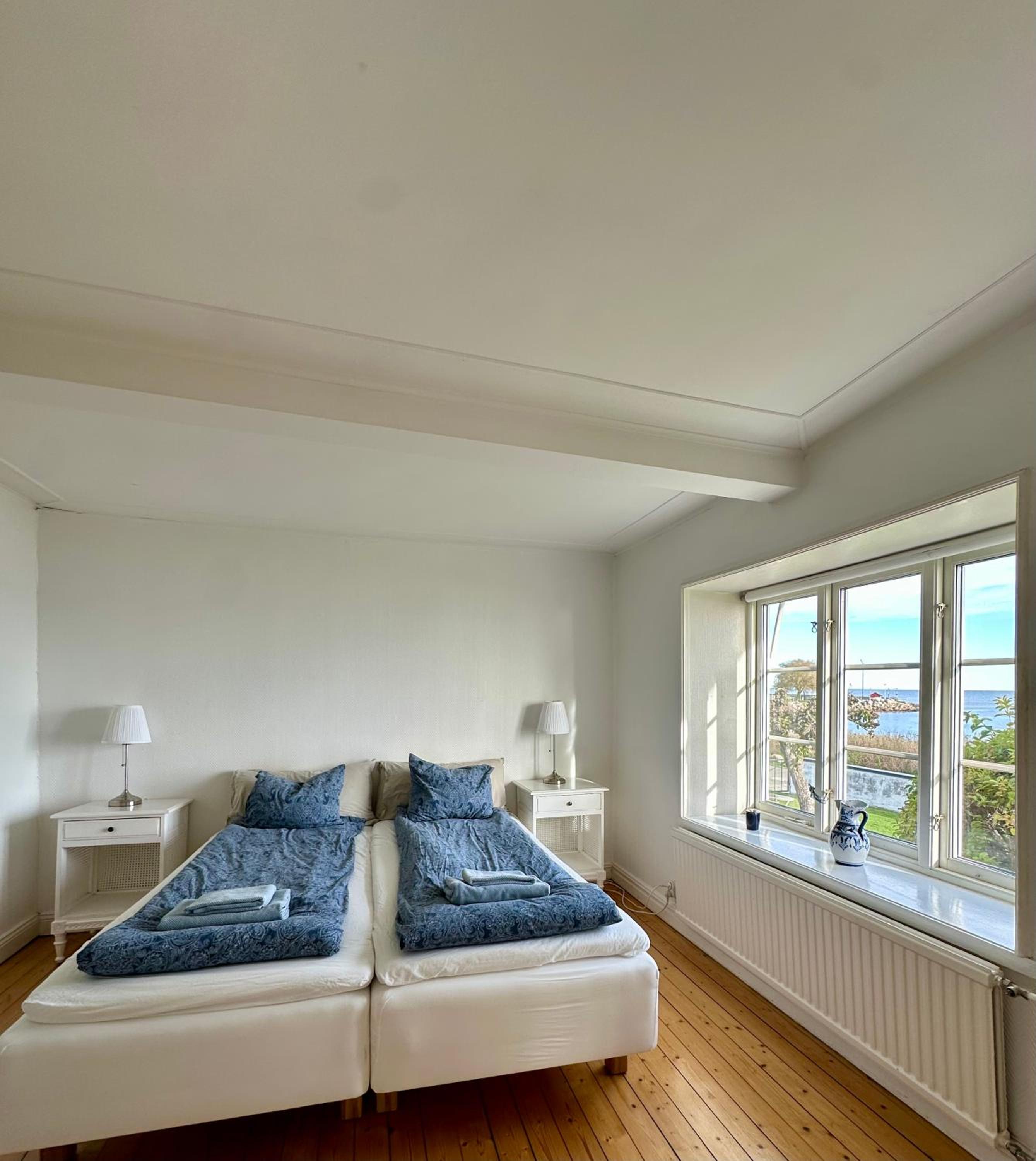 Strandnära hus Abbekås view 5