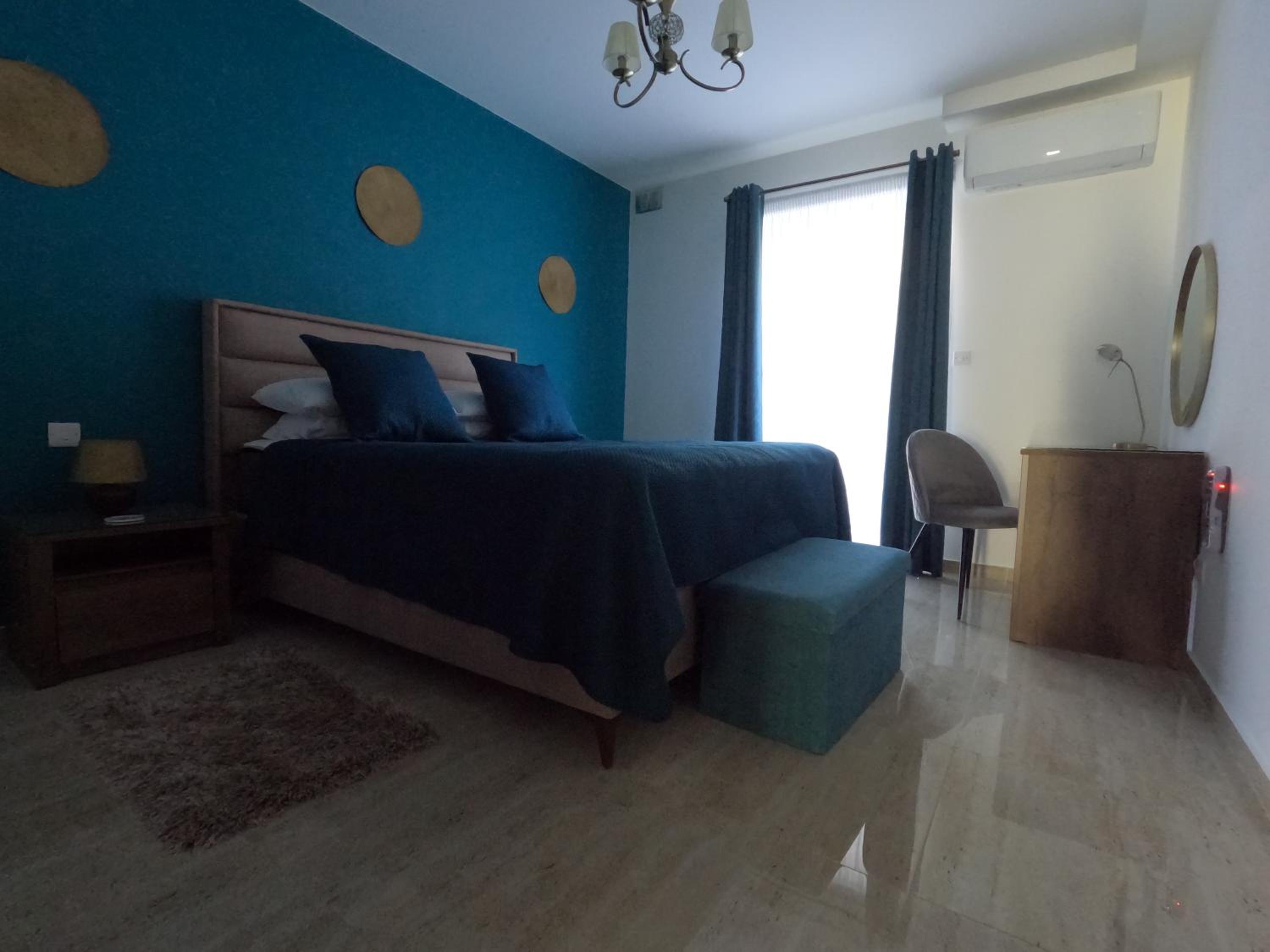 Spinola Seaview Deluxe 1 Bedroom photo 4