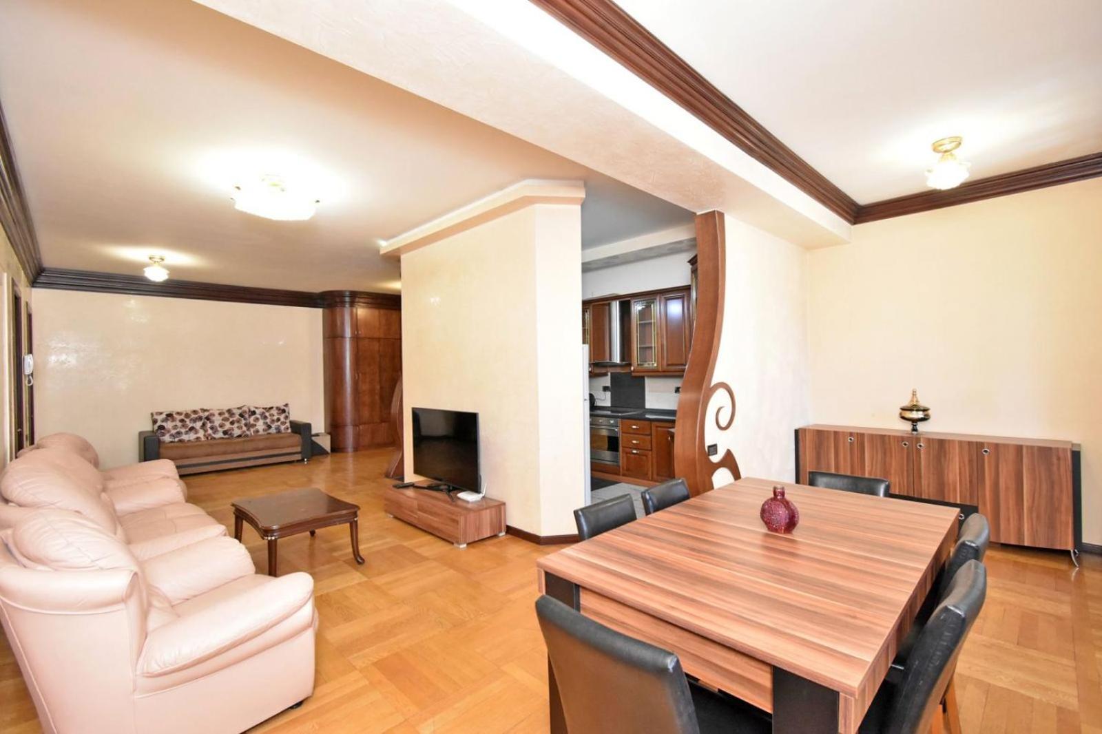 Northern Avenue, 2 bedrooms Beautiful, New Renovated apartment HH35