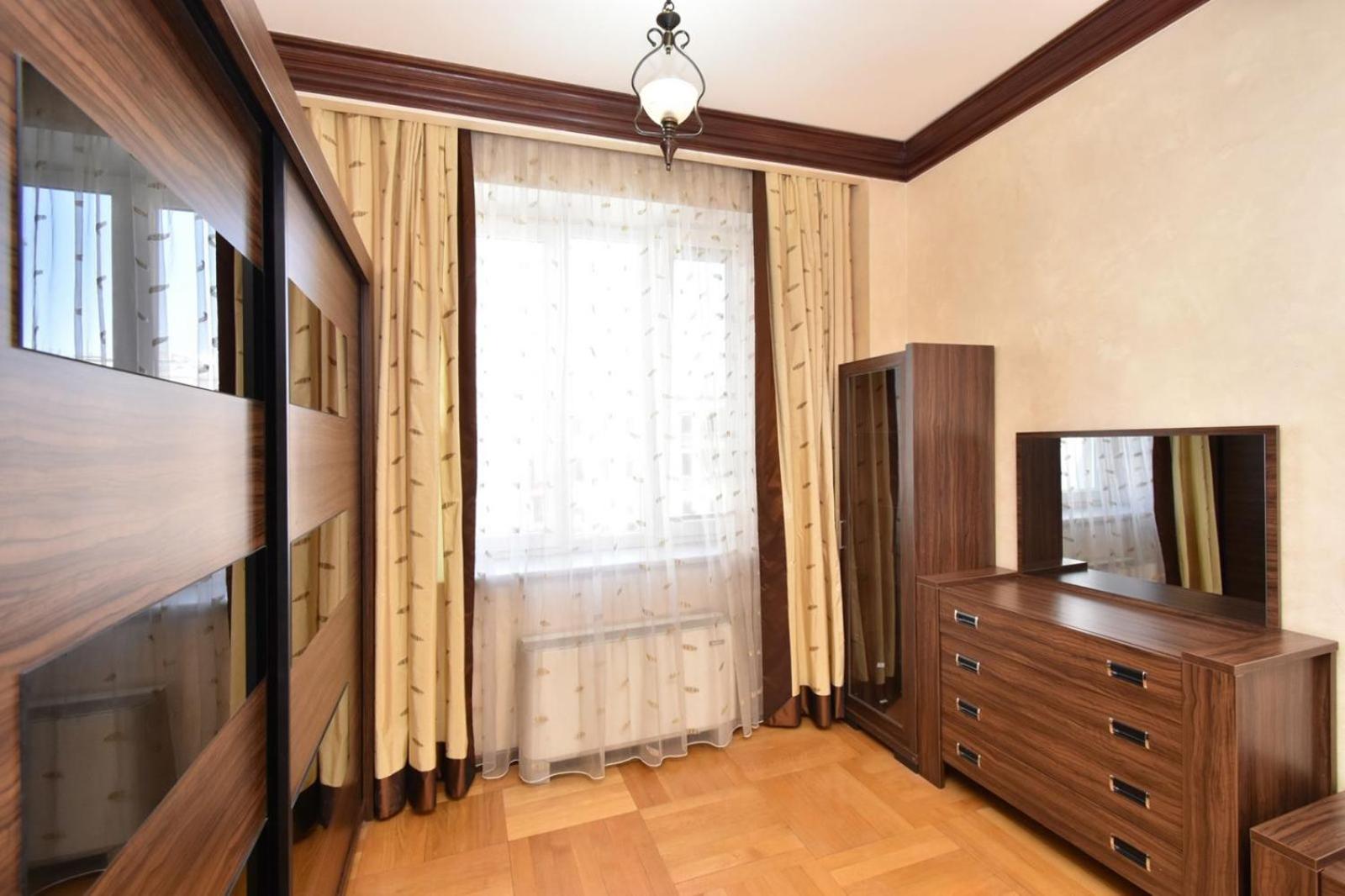 Northern Avenue, 2 bedrooms Beautiful, New Renovated apartment HH35