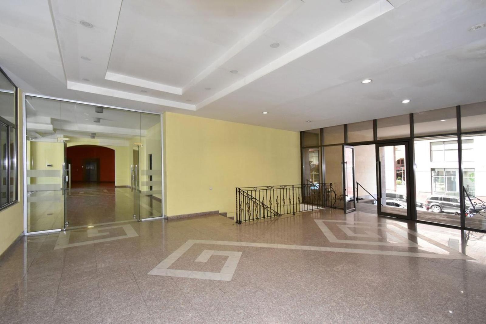 Northern Avenue, 2 bedrooms Beautiful, New Renovated apartment HH35