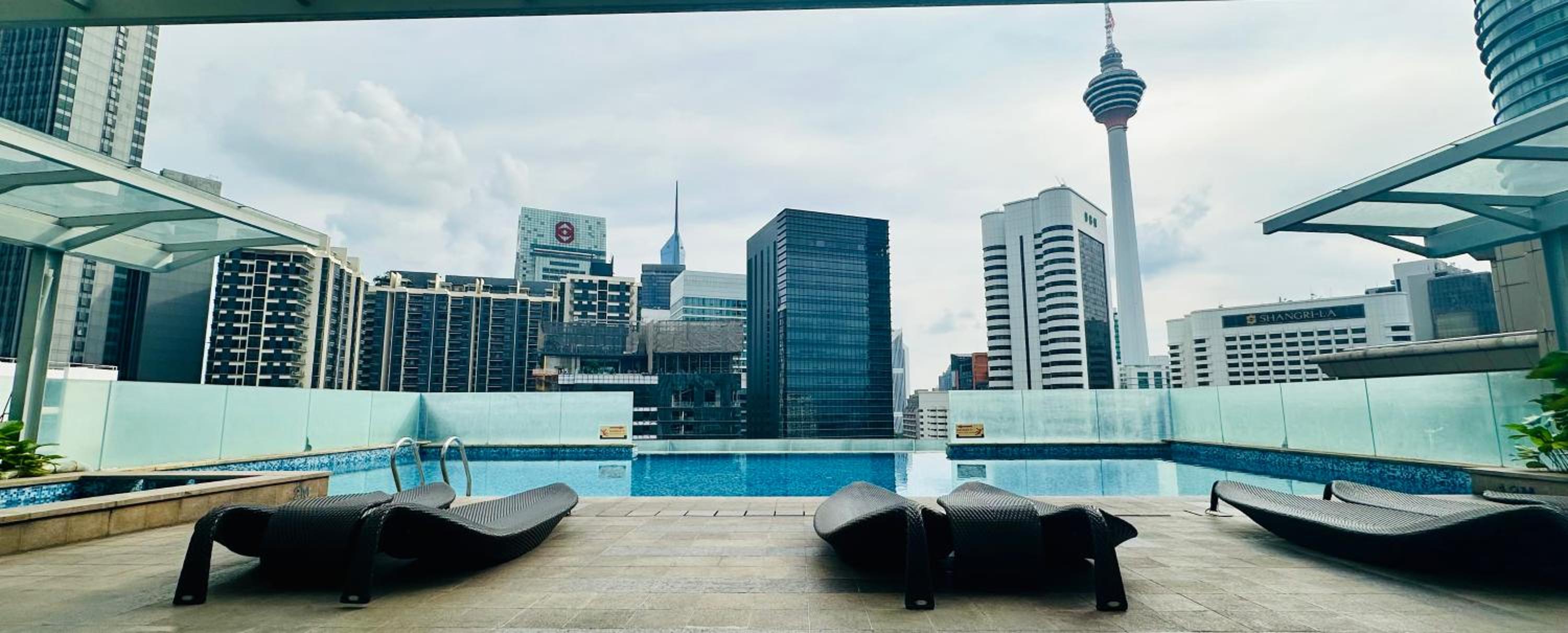 SOHO SUITES KLCC by DREAMS