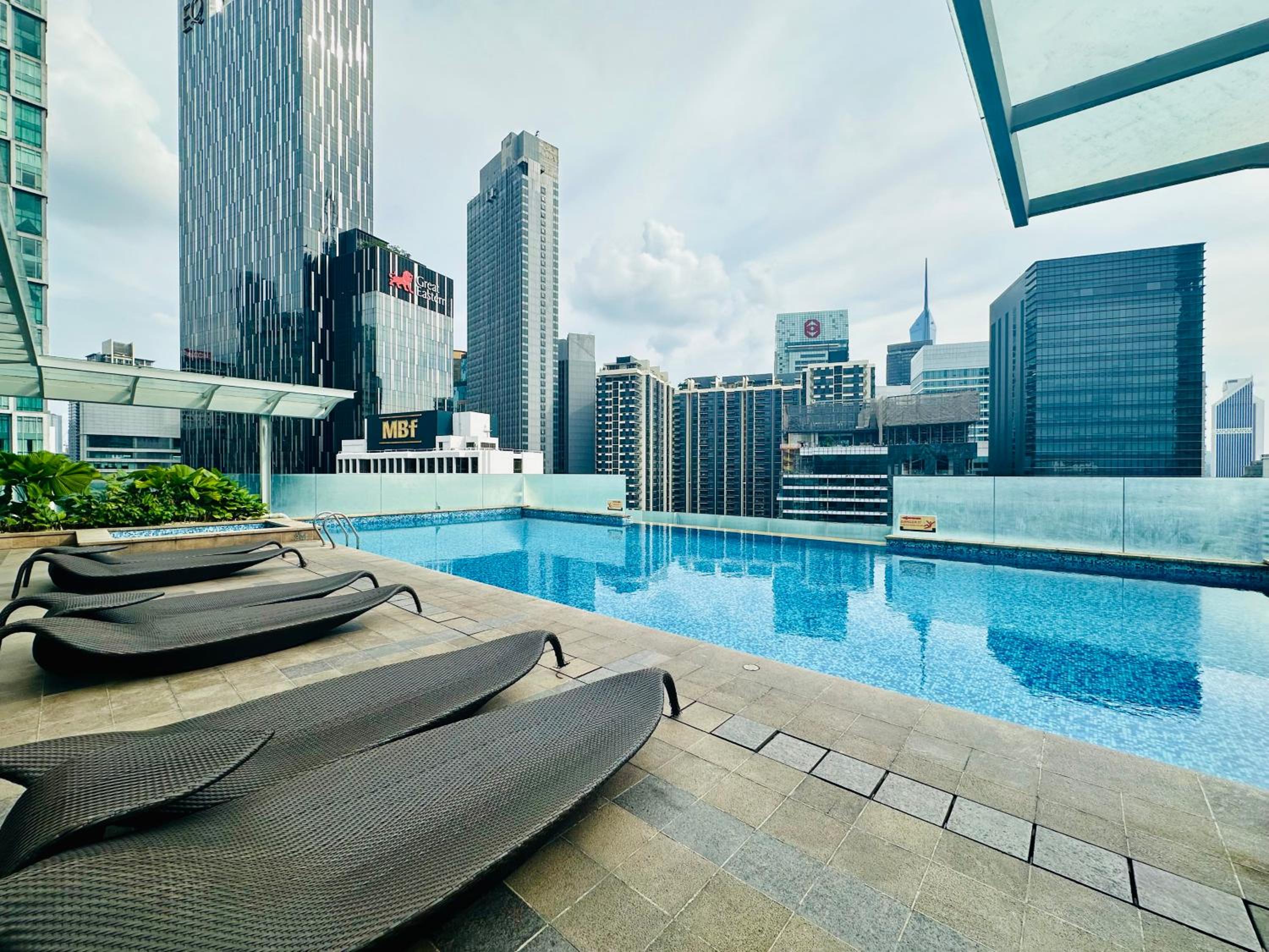 SOHO SUITES KLCC by DREAMS