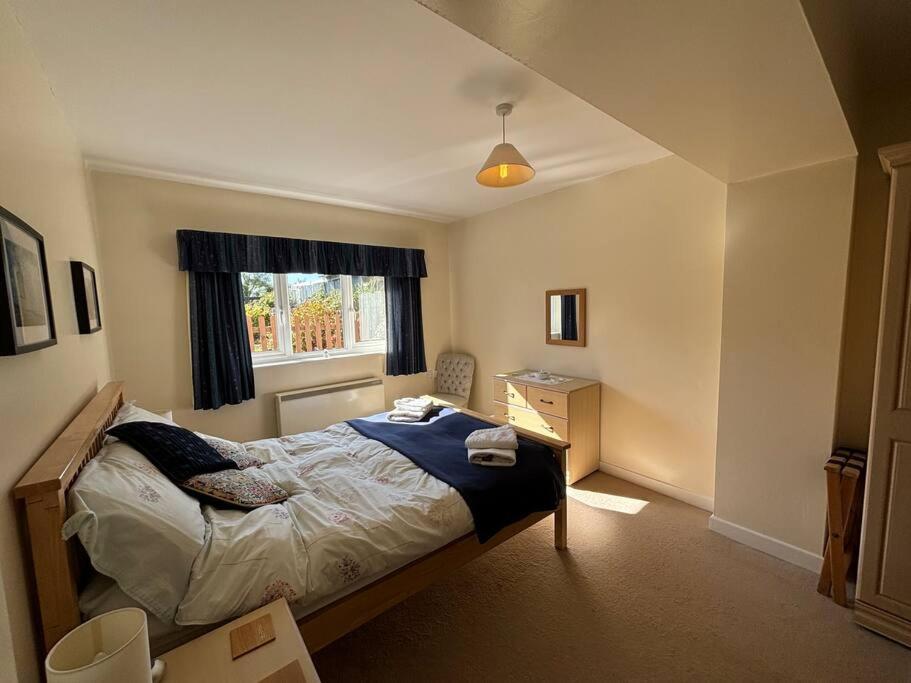 Glastonbury Vacations - West Down - Property Image 1