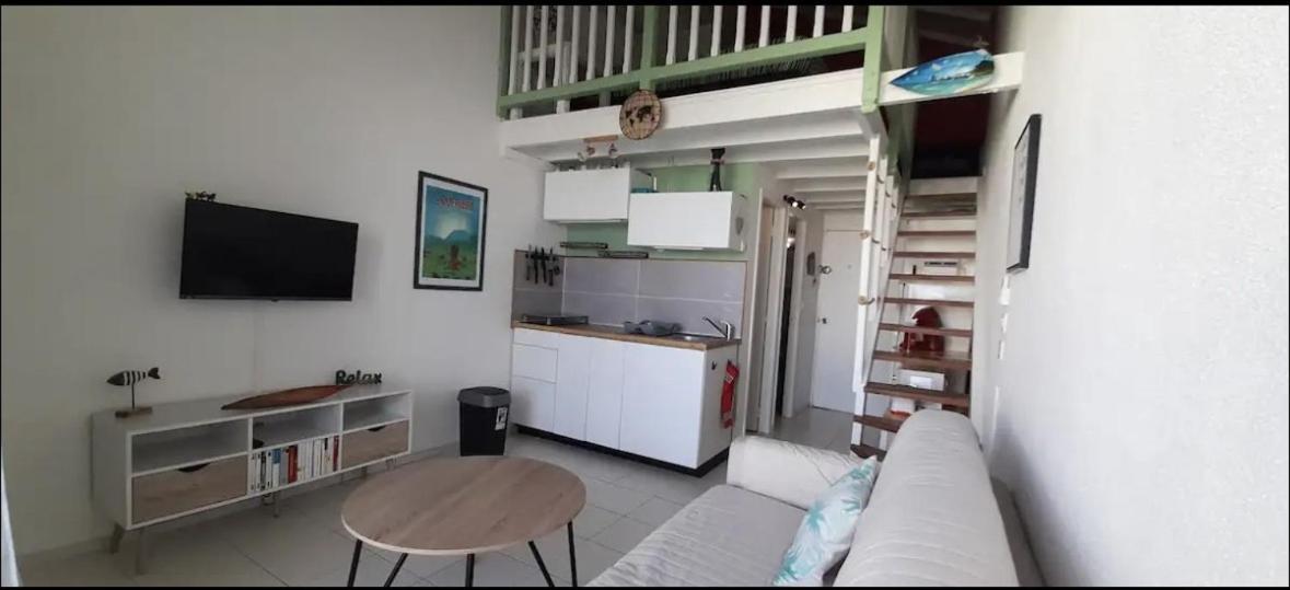 Appartement sur la Marina de St-François view 3