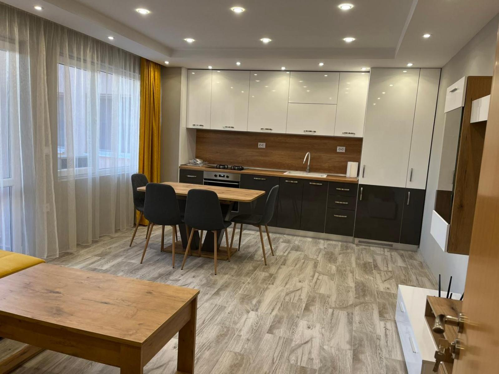 Boutique apartment yellow 1