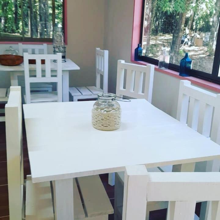 Cafeteria y Cabañas Eluney Lahurel