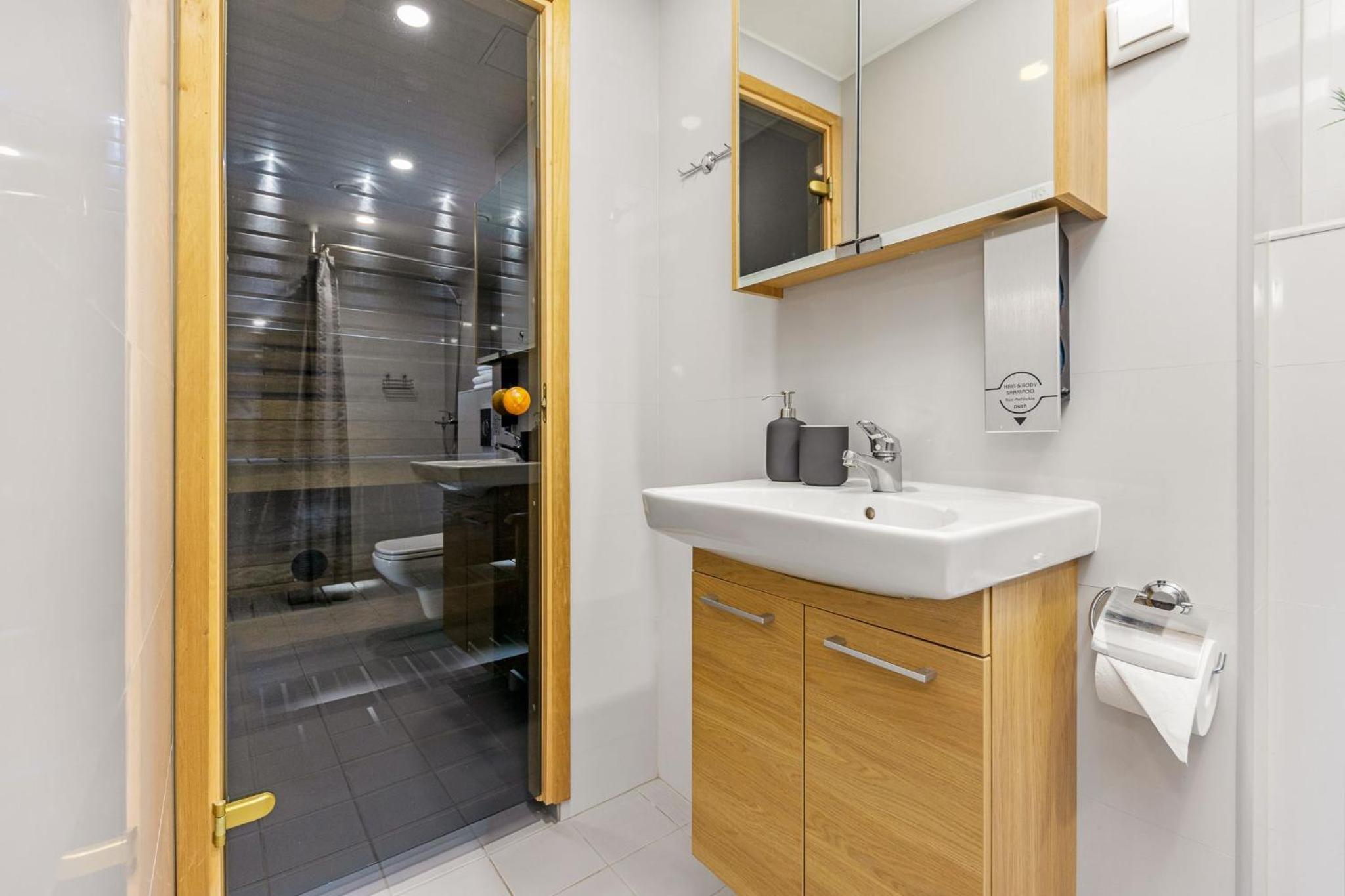 Aisa Studio37 view 3