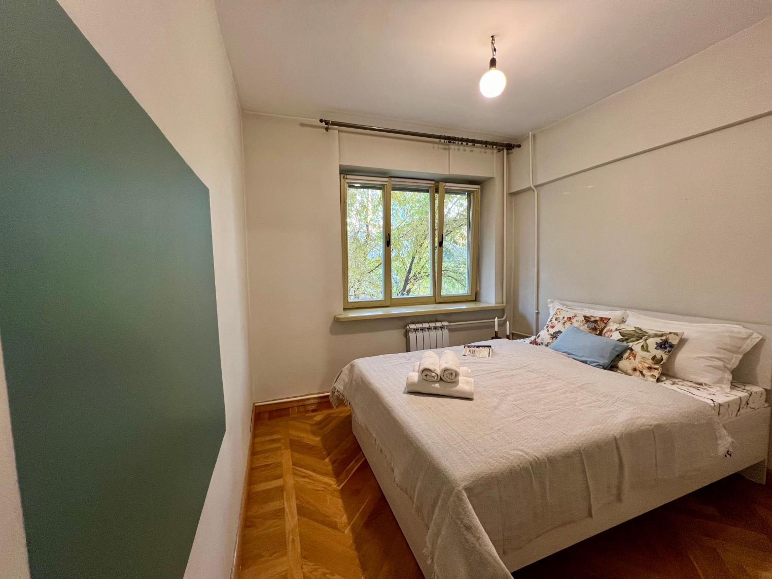 4 rooms family apartment in centre of Almaty Samal view 5