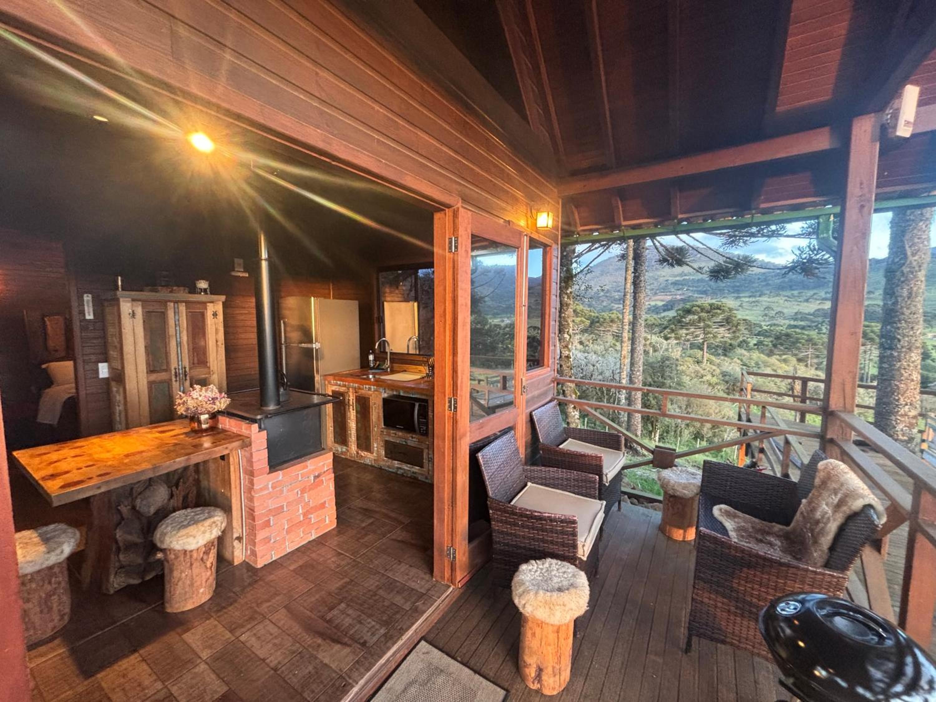 Casas Rainha da Serra - Cozinha, Fogo de Chão e Churrasqueira