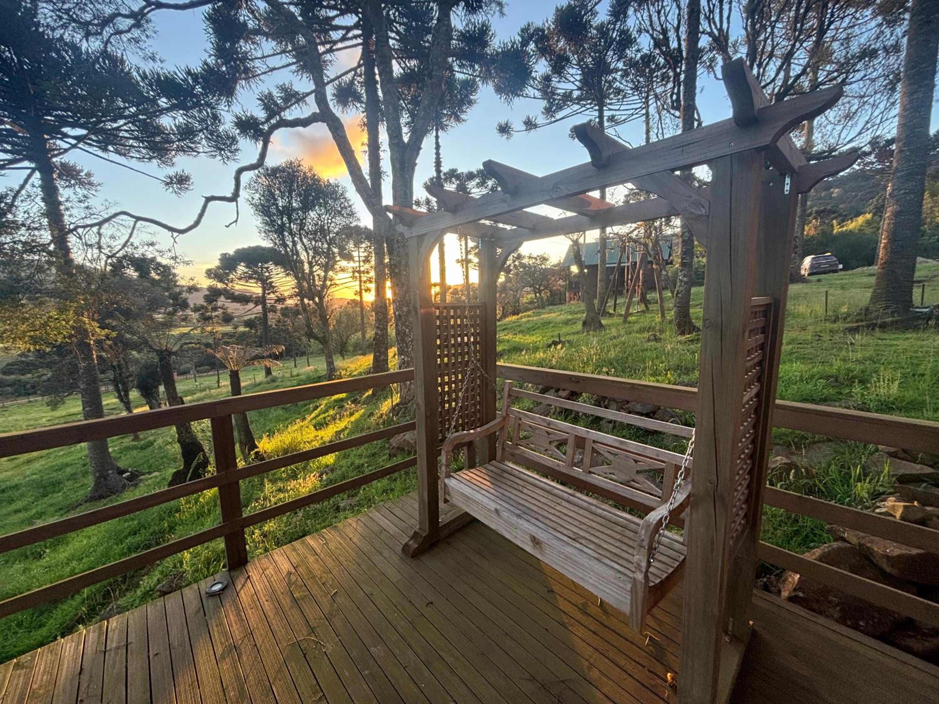 Casas Rainha da Serra - Cozinha, Fogo de Chão e Churrasqueira