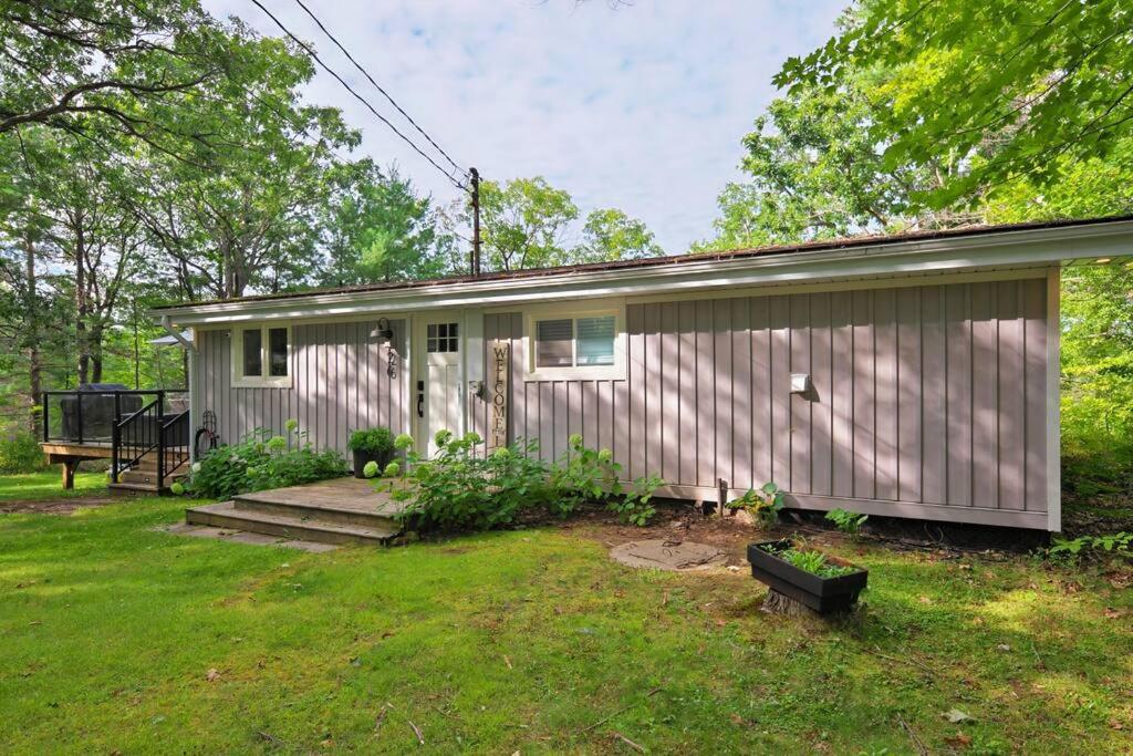 Muskoka Retreat, Fire Pit, Games, Waterfront