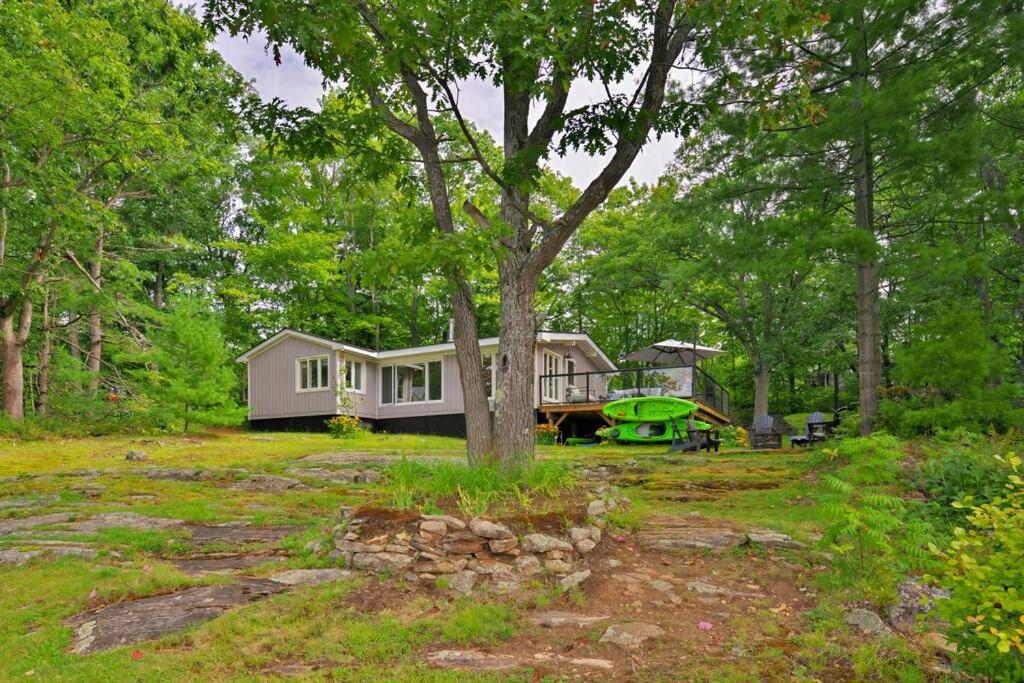 Muskoka Retreat, Fire Pit, Games, Waterfront