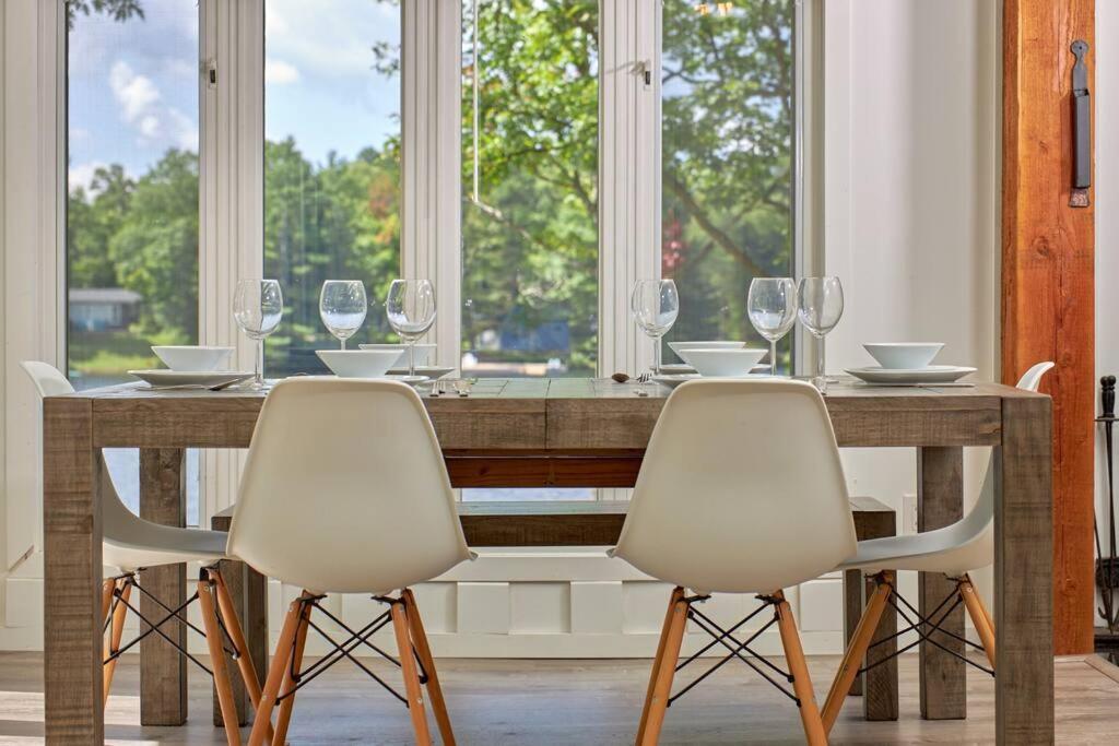 Muskoka Retreat, Fire Pit, Games, Waterfront