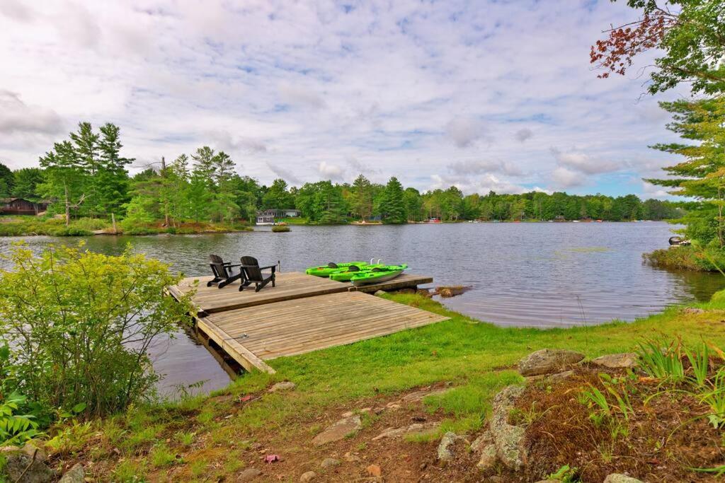 Muskoka Retreat, Fire Pit, Games, Waterfront