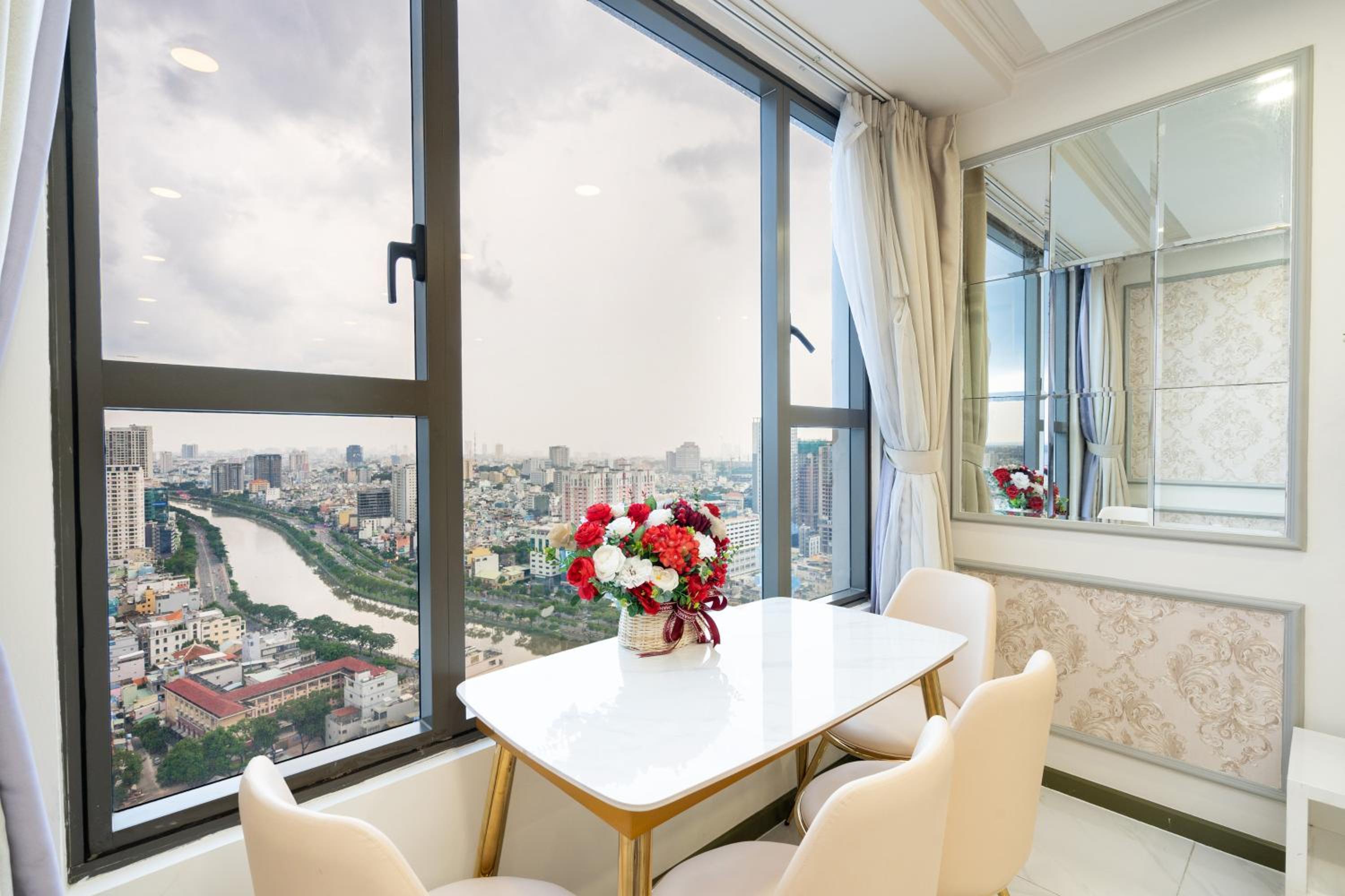 Oh, My Dear! Apartment - RiverGate