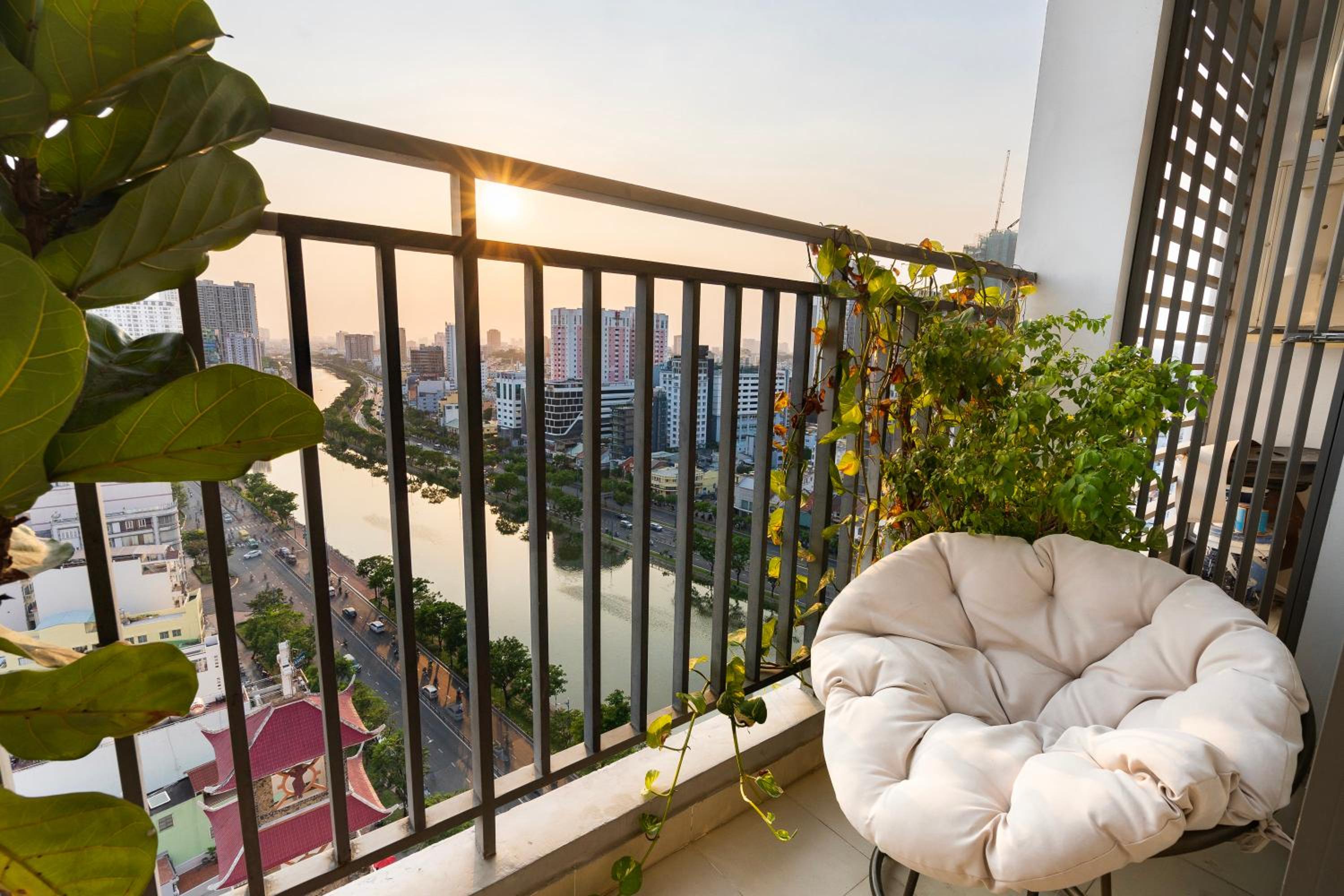 Oh, My Dear! Apartment - RiverGate