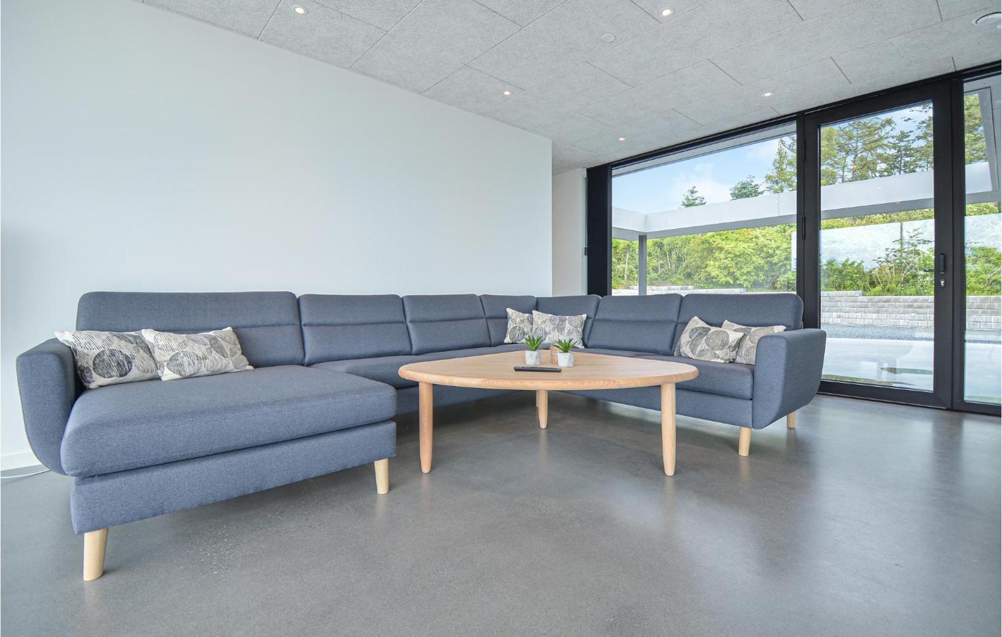 Amazing Home In Ebeltoft With Wifi