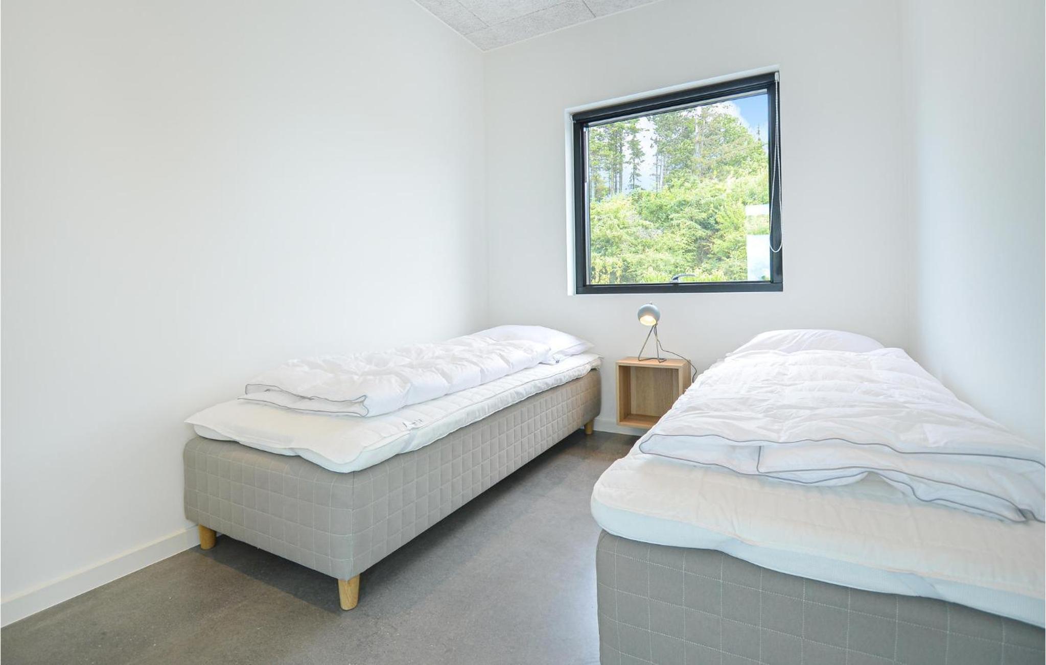 Amazing Home In Ebeltoft With Wifi