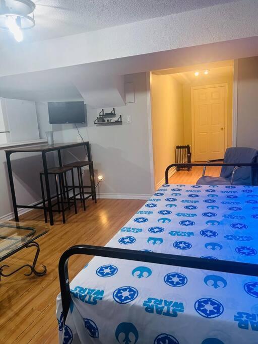 1200 sq 2 Bdrms Suite near Toronto Airport