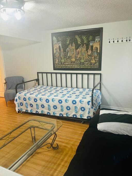 1200 sq 2 Bdrms Suite near Toronto Airport