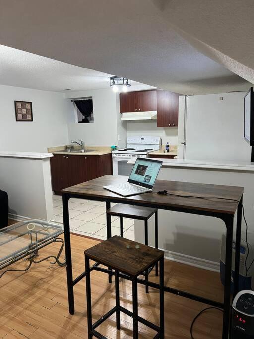 1200 sq 2 Bdrms Suite near Toronto Airport