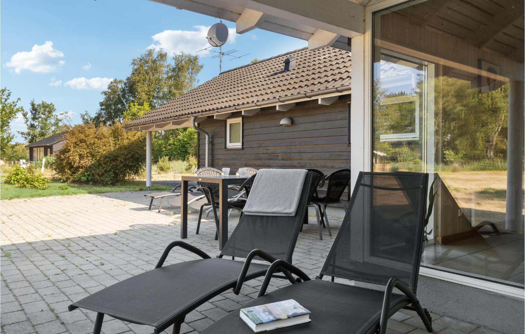 Lovely Home In Rødby With Kitchen