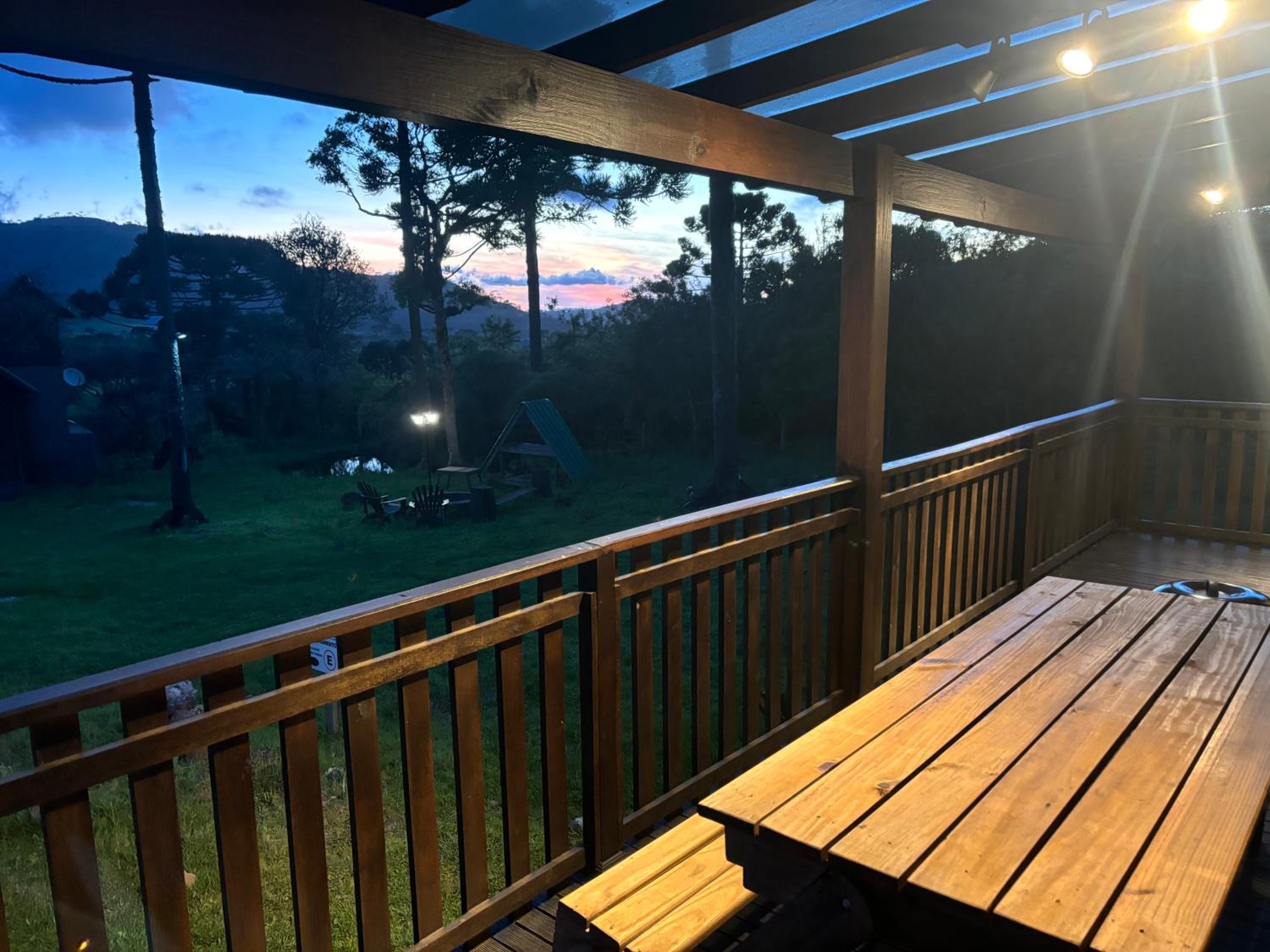 Casas Rainha da Serra - Cozinha, Fogo de Chão e Churrasqueira