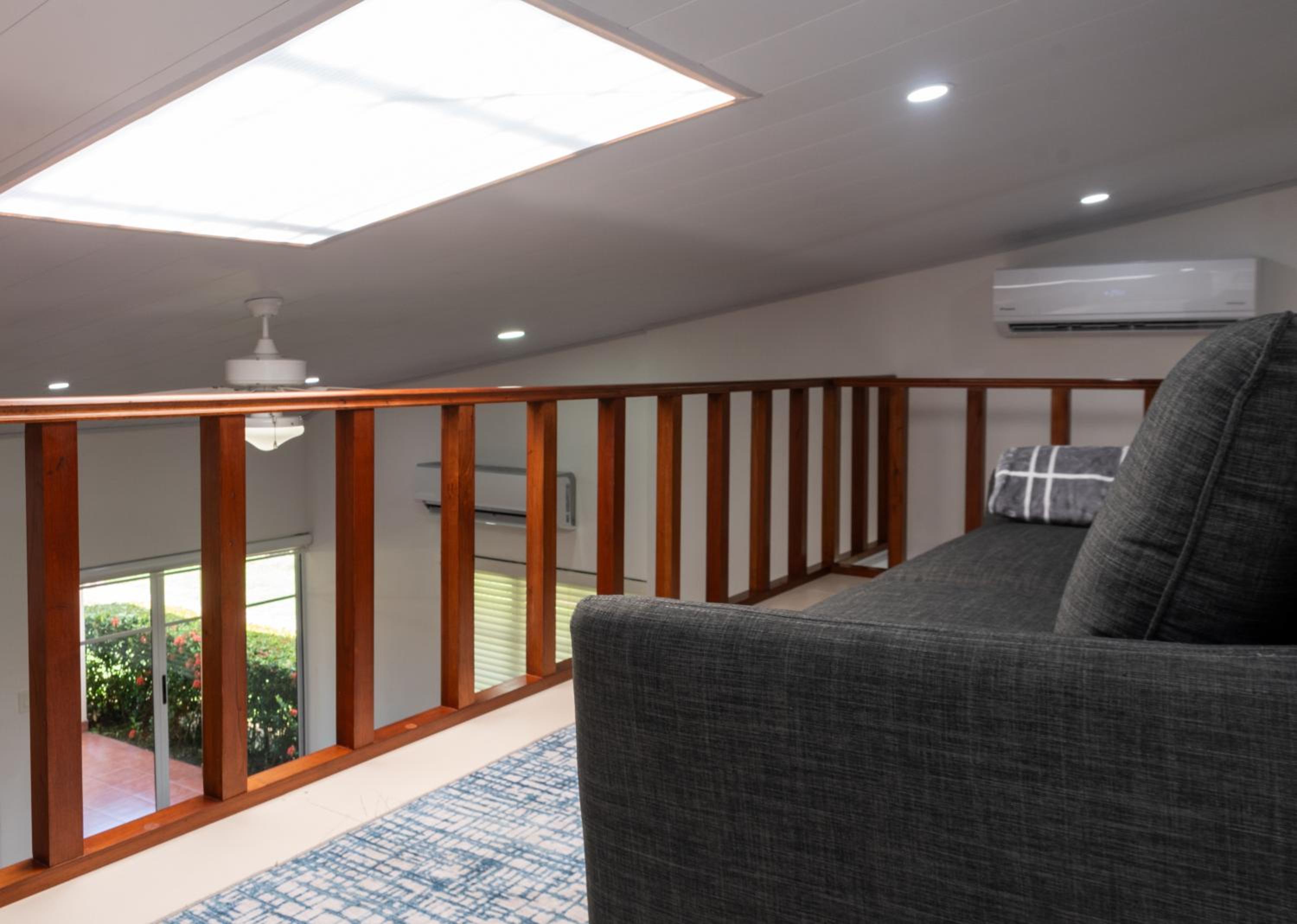 Couple's Beach Villa C63 Covered Terrace - Walk to Ocean Dining
