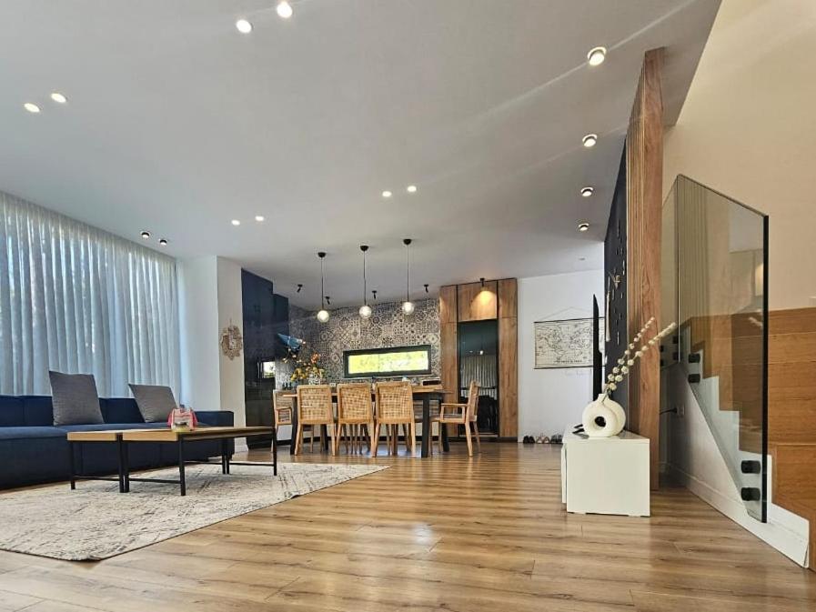 Villa MarYsol - San Pietro Resort - Pool & Hot Tub photo 2