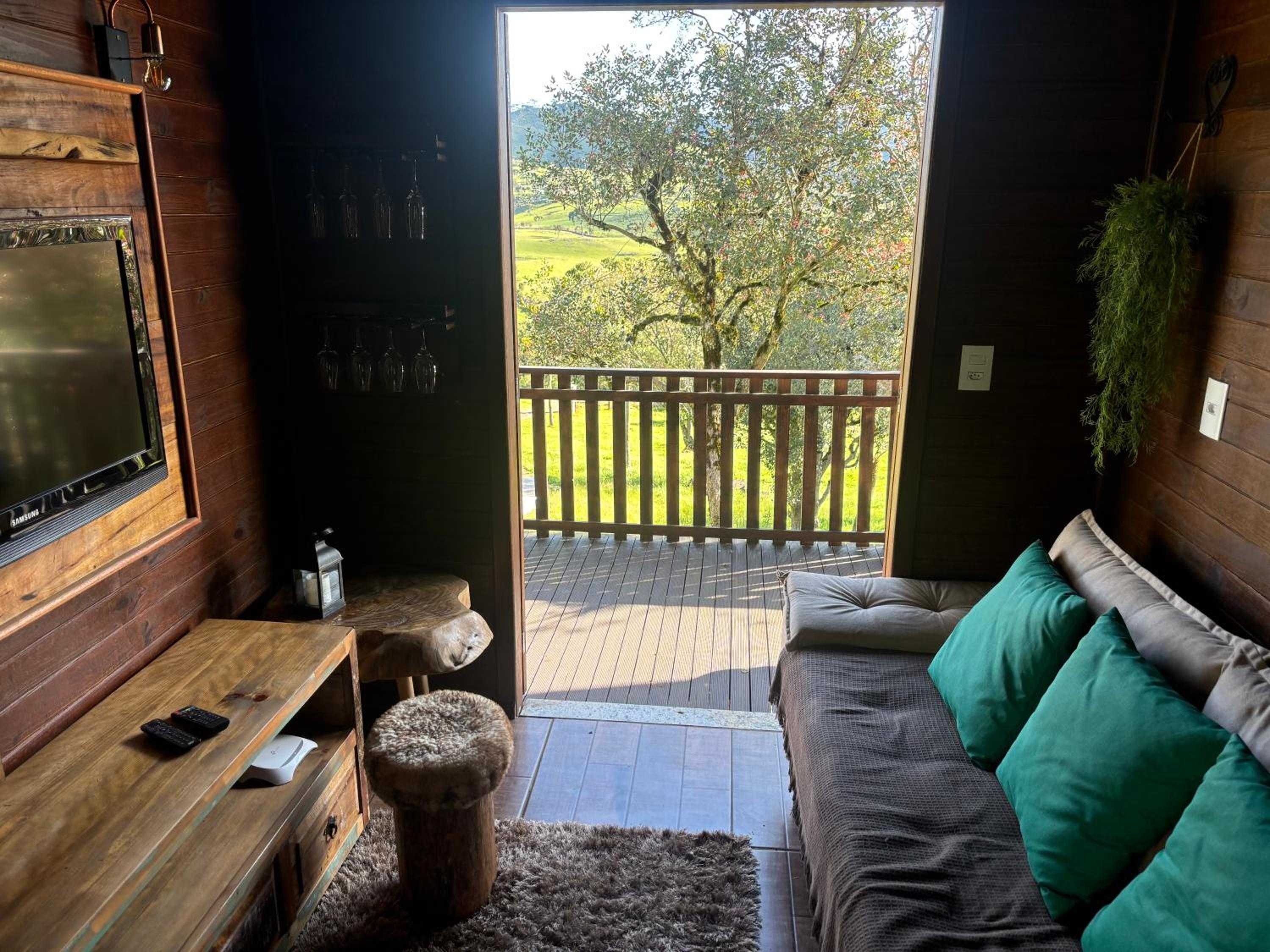 Casas Rainha da Serra - Cozinha, Fogo de Chão e Churrasqueira