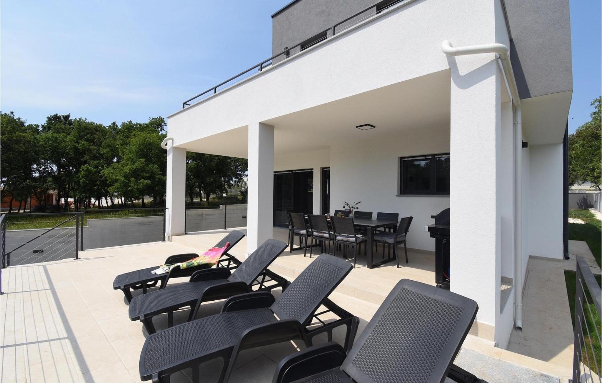Villa Tara
