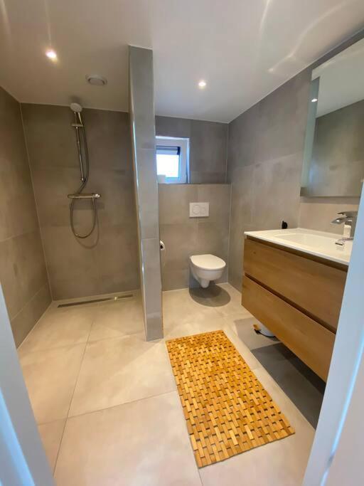 Luxe groot chalet voor 6 personen op de Veluwe! view 5