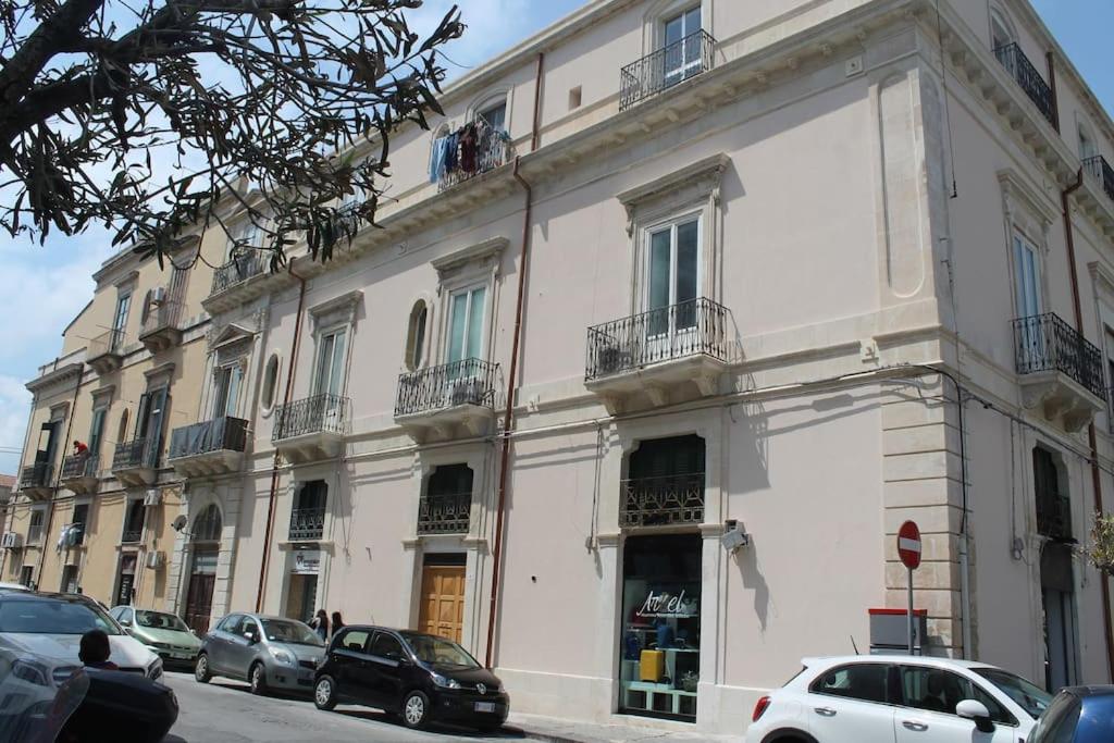 Carla Home - few steps to Ortigia view 5