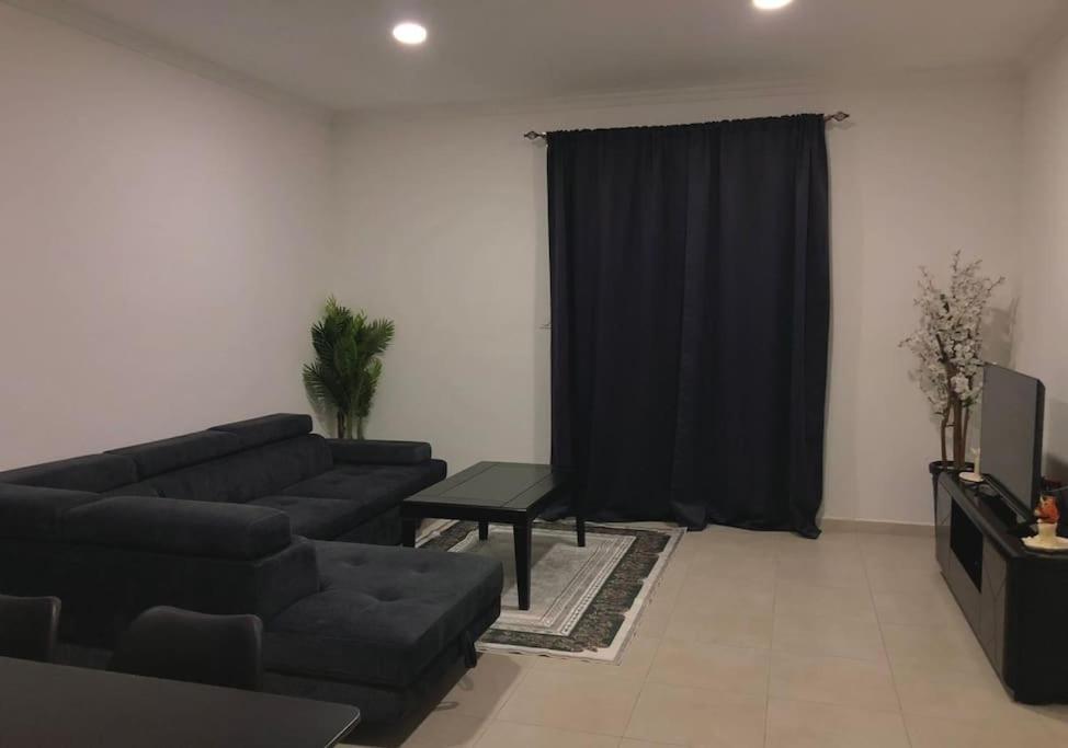 Appartement F4 moderne au boulevard des Lions uniquement pour les familles et les nouveaux mariés, LE PRIX DOIS ETRE VU EN DEVISE D L'ETABLISSEMENT view 2