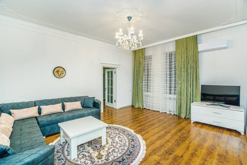 City Center Apartment