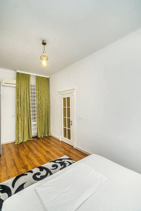 City Center Apartment
