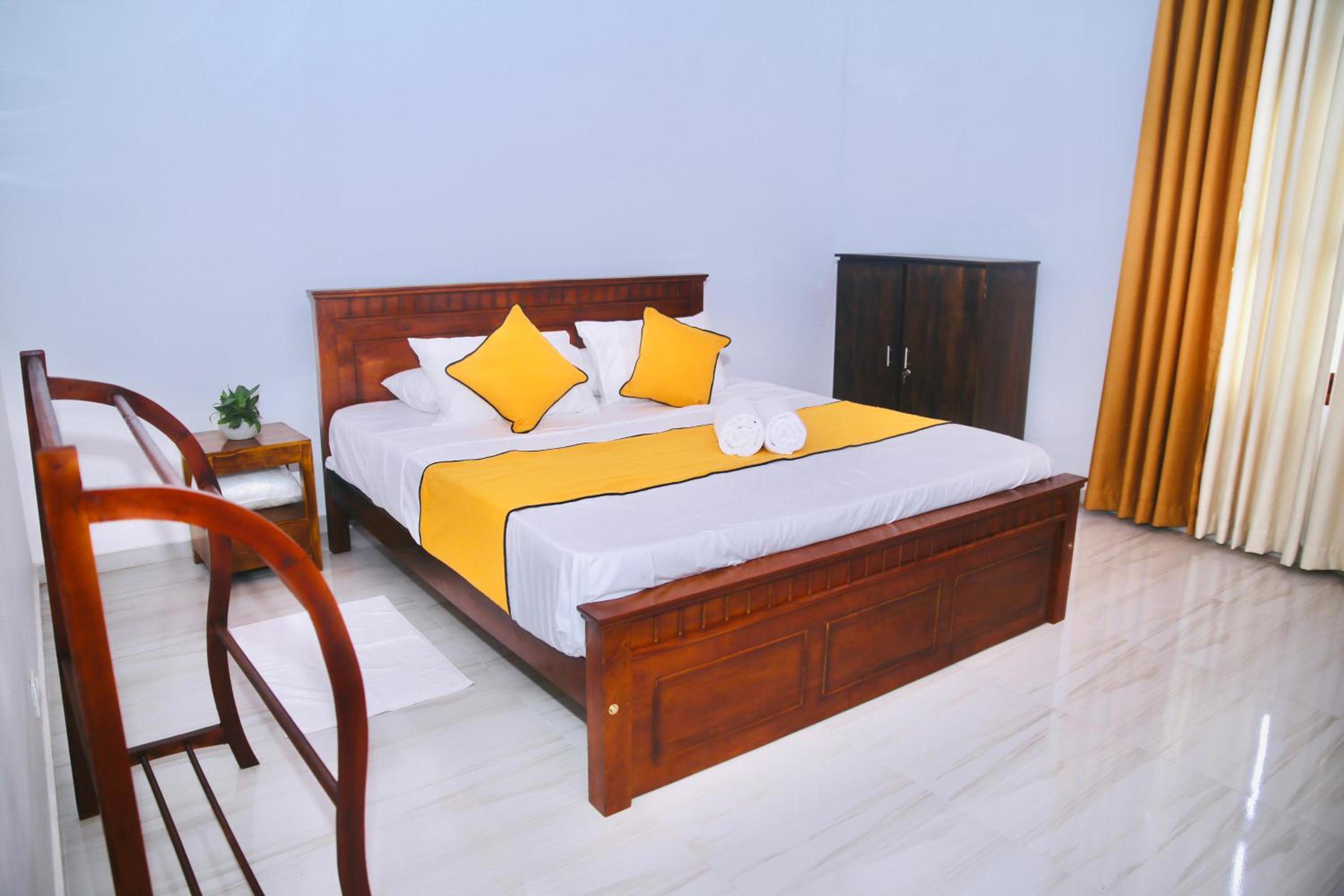 2V Villa, In Habaraduwa City, Near Unawatuna and Thalpe beach, Koggala Airport and Lagoon, Galle Dutch Fort, view 4