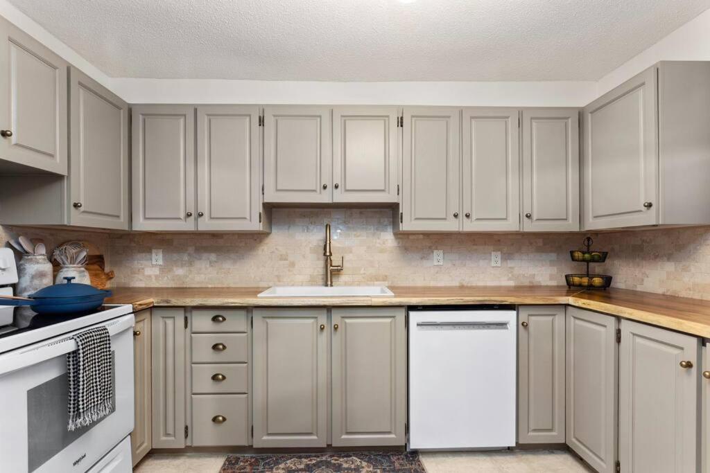 4Bdrm Muskoka Retreat, Fire Table, Games, Netflix