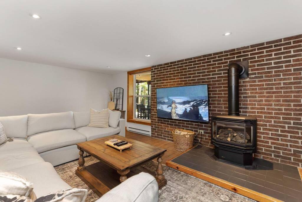 4Bdrm Muskoka Retreat, Fire Table, Games, Netflix