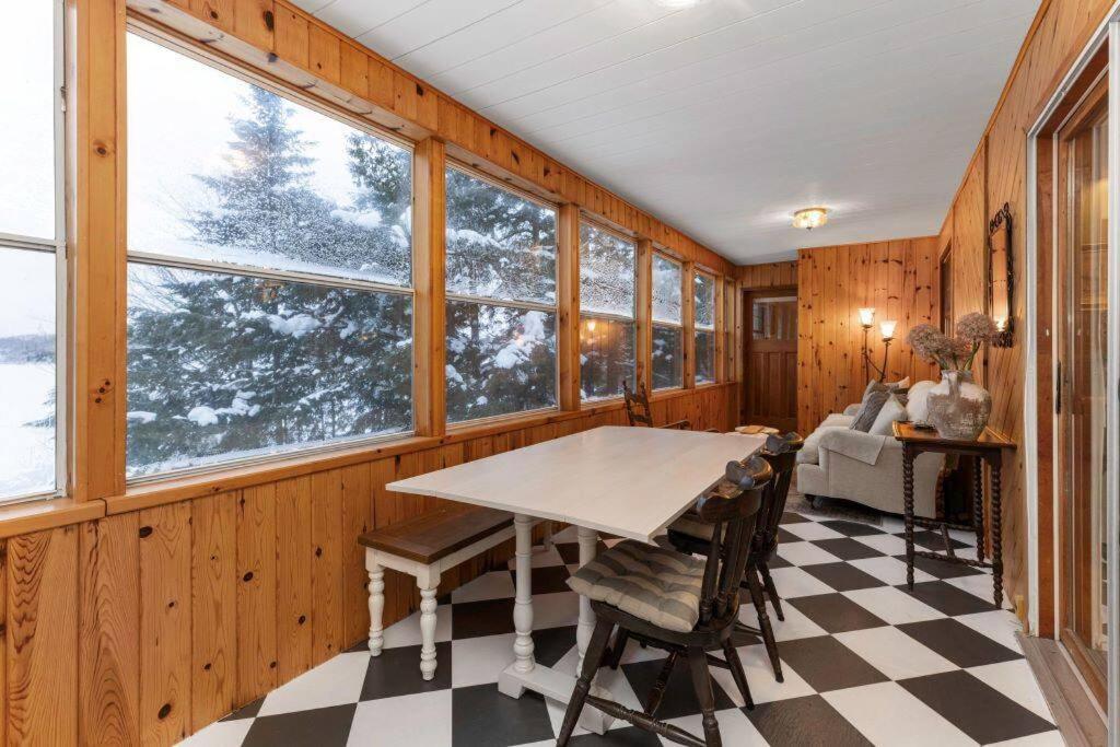 4Bdrm Muskoka Retreat, Fire Table, Games, Netflix