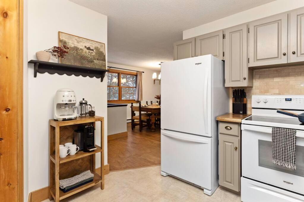 4Bdrm Muskoka Retreat, Fire Table, Games, Netflix
