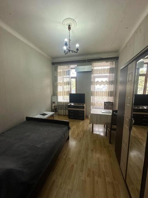 Cozy Stay in Central Baku