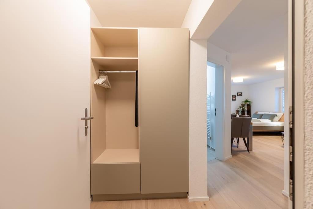 Jasminkas Host 2, Ruhig, City und Naturnah, Gratis Parkplatz und Balkon