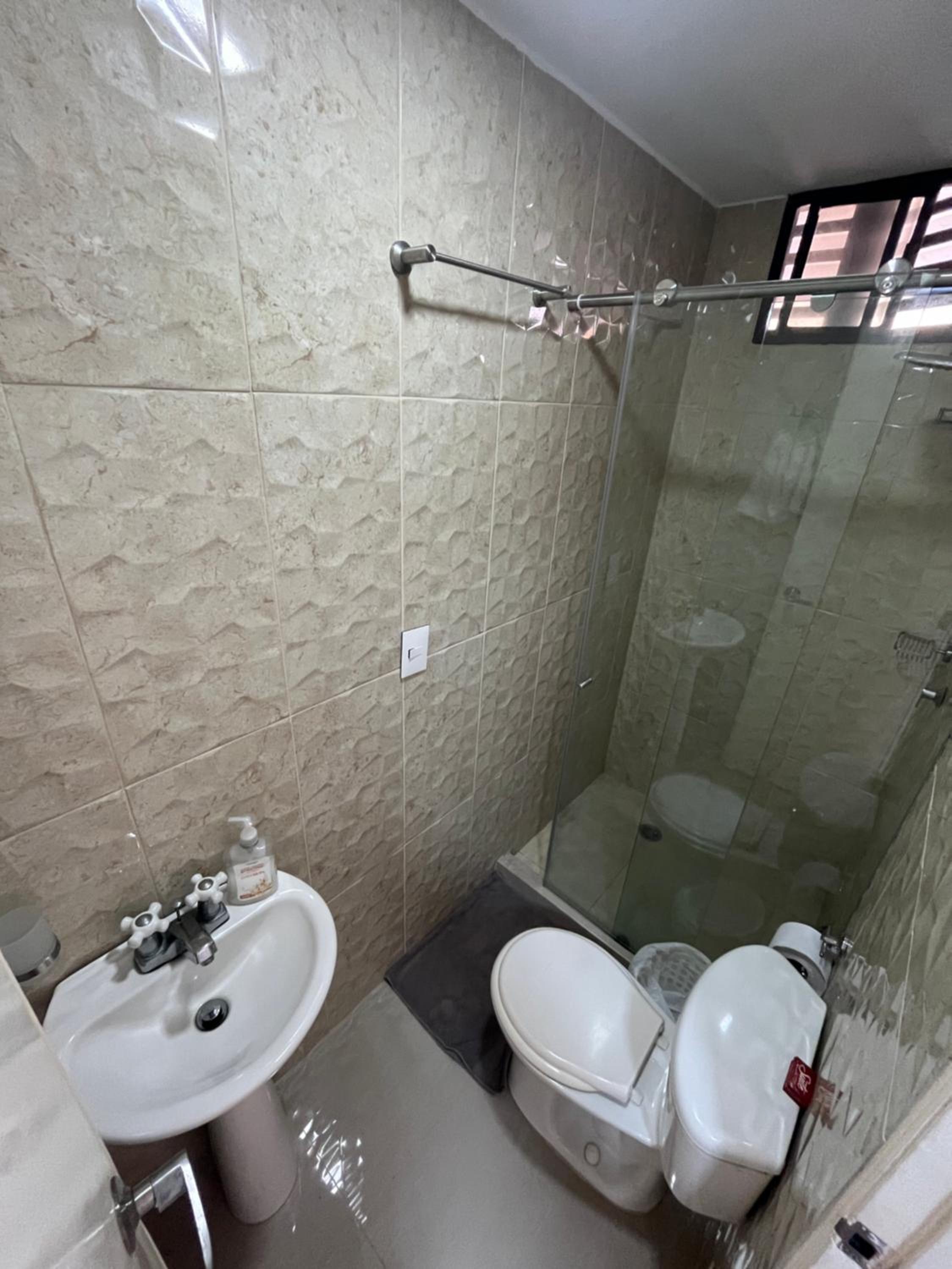 Frente al mar, Boca grande APT1105