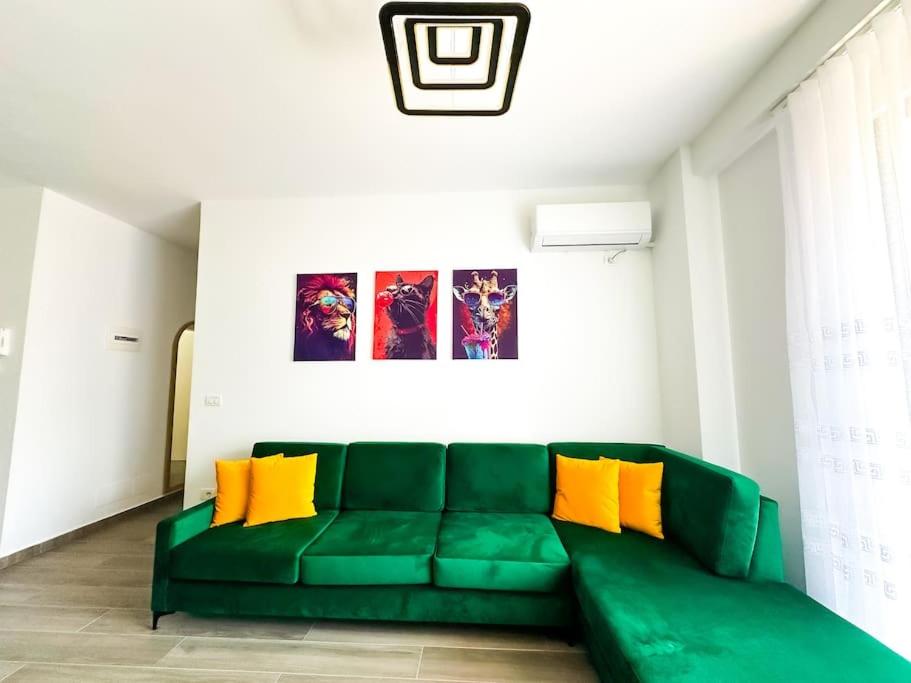 Luxury 2BR Urban Retreat